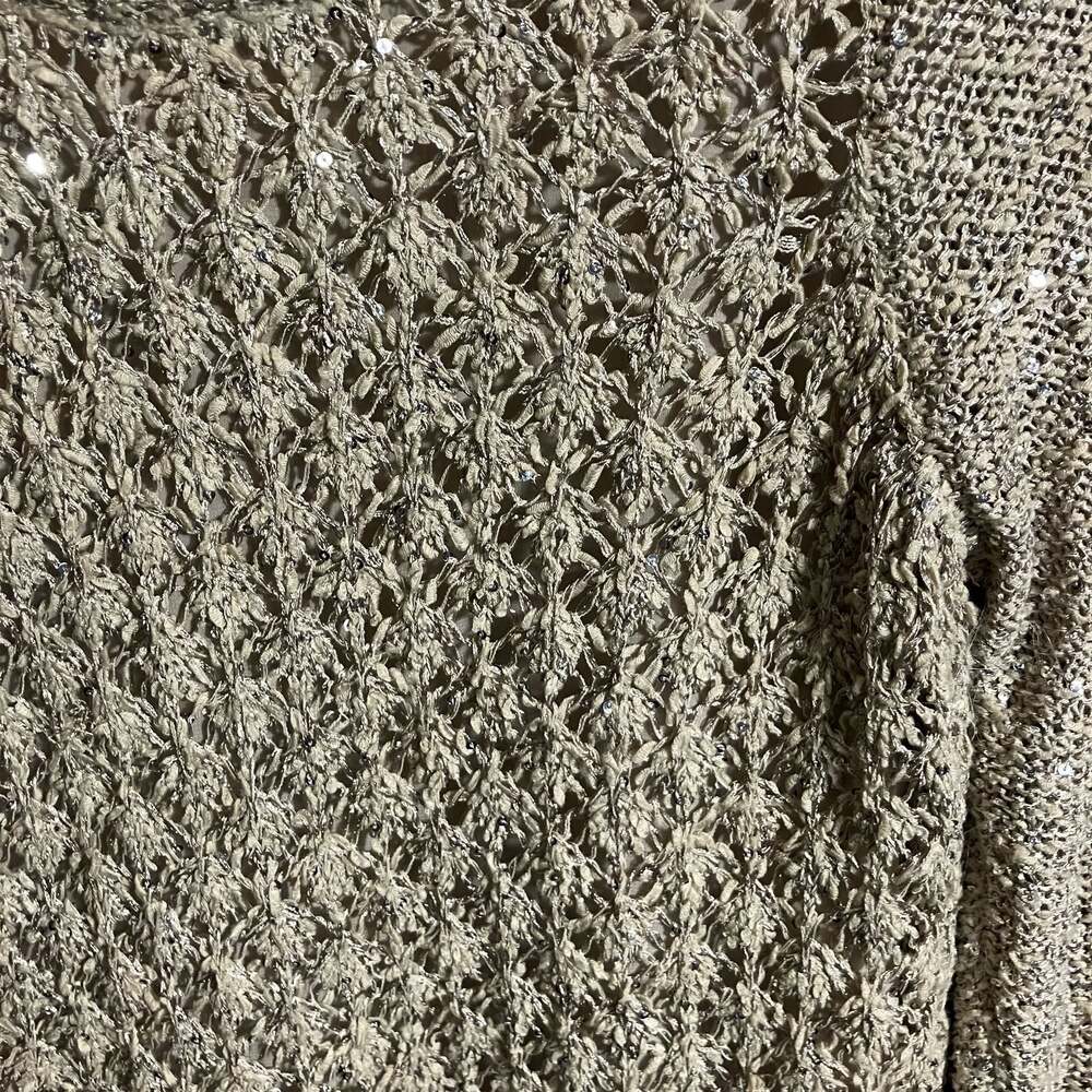 Maurices Women Size M Beige Gold Metallic Sequin Open Knit Sweater